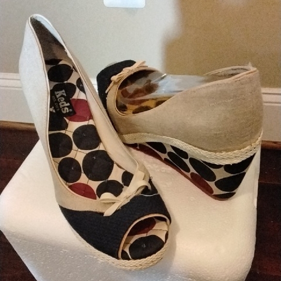 Keds Black and Cream Wedge Shoes - Picture 3 of 6